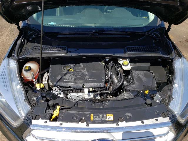 1FMCU9HD2JUB39078 Ford ESCAPE SEL