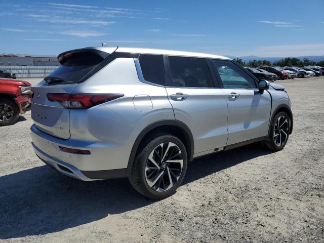 JA4J4UA84NZ016543 Mitsubishi Outlander Se