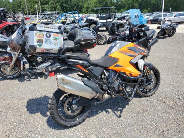 2022 KTM 1290 SUPER - VBKV79401NM951046