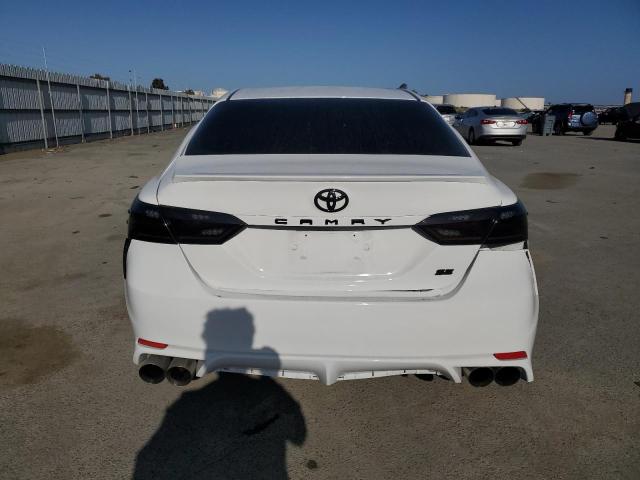2018 TOYOTA CAMRY 4D 2 - 4T1B11HK0JU573035