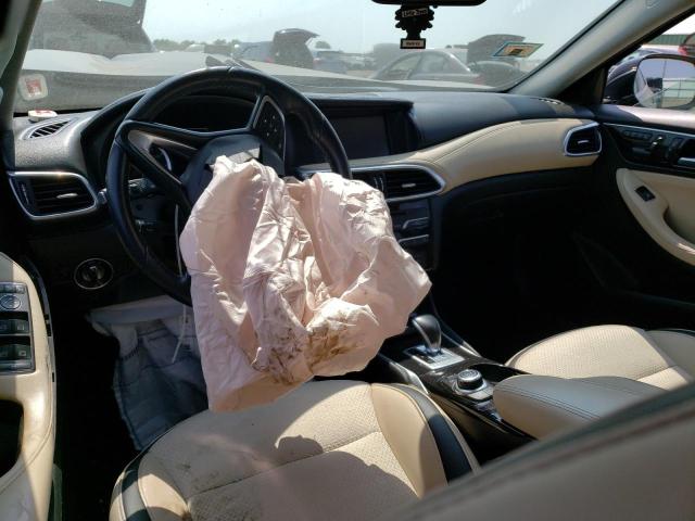 2019 INFINITI QX30 SJKCH5CR8KA007754