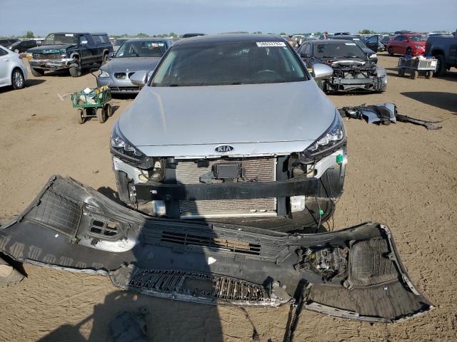KNALC4J17H5058122 KIA Cadenza Premium