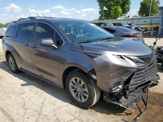 2021 TOYOTA SIENNA LE - 5TDKRKEC7MS049129