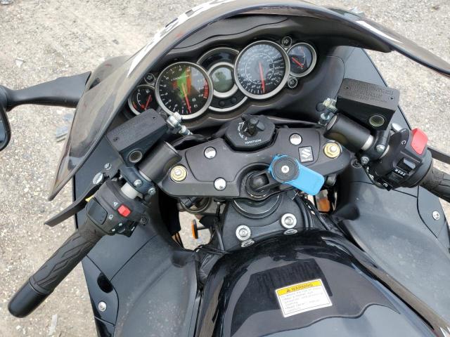2019 SUZUKI GSX1300 RA - JS1GX72B9K7100863