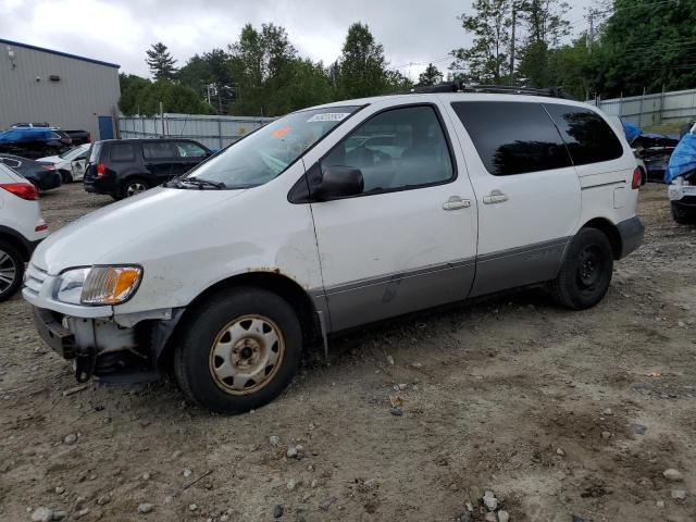 2002 Toyota Sienna LE