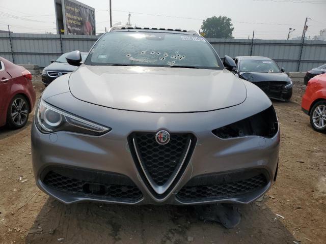 ZASFAKBN4J7B94706 | 2018 ALFA ROMEO STELVIO TI