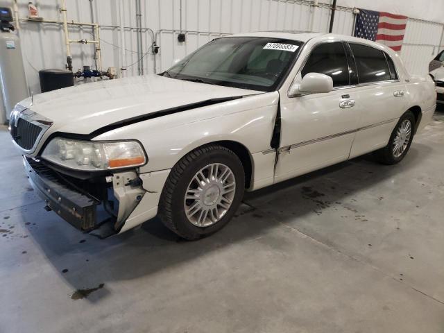 2006 Lincoln Town Car Signature Limited