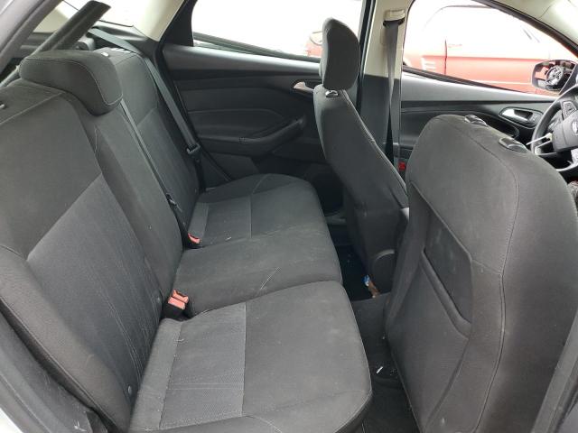 1FADP3K25FL220325 Ford FOCUS SE