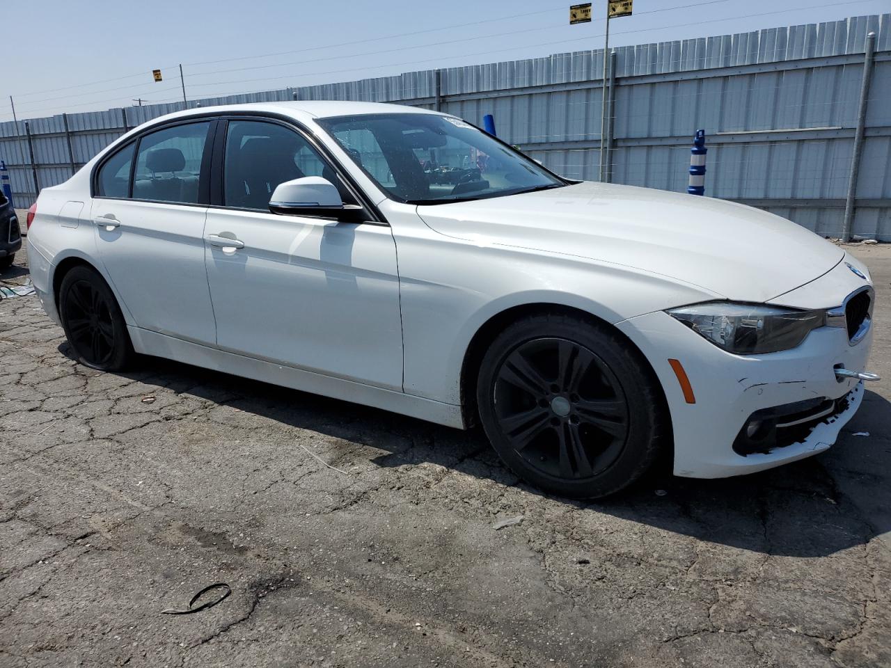  BMW 3 SERIES 2016 Білий