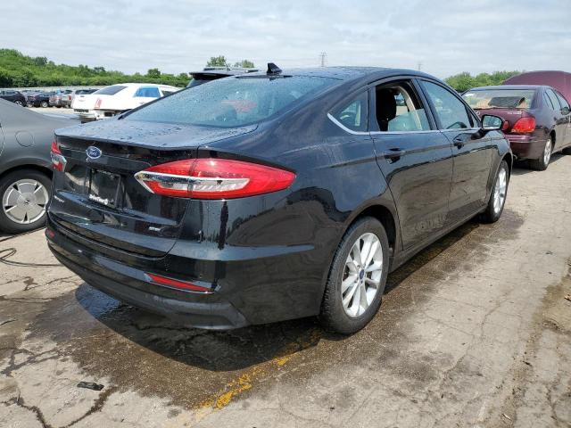 3FA6P0H72KR123296 Ford Fusion SE 3