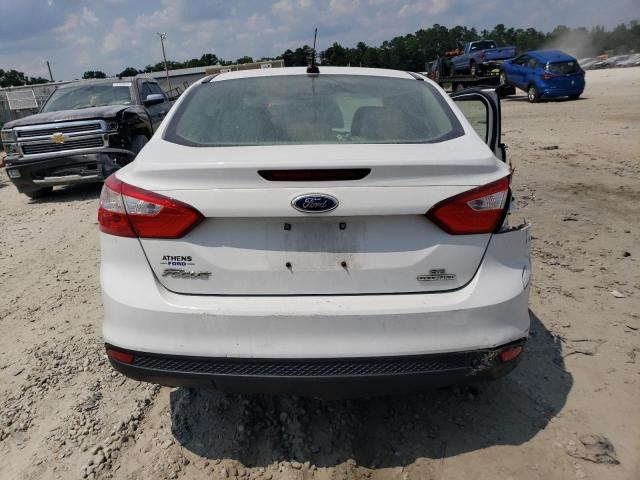 1FADP3F22EL435878 Ford FOCUS SE