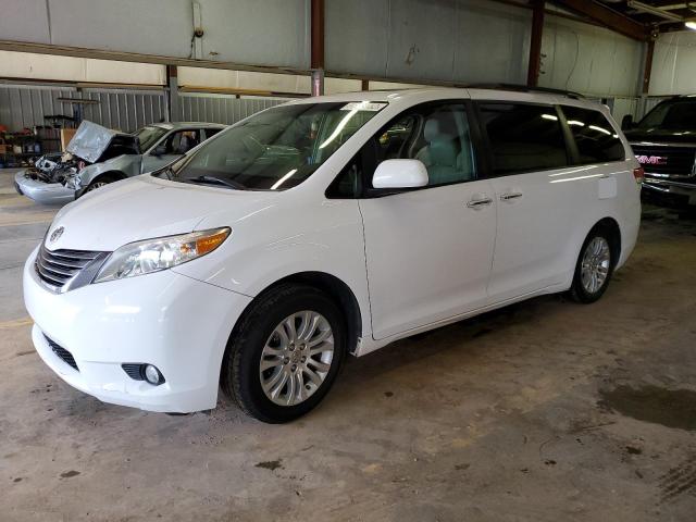 2014 Toyota Sienna XLE