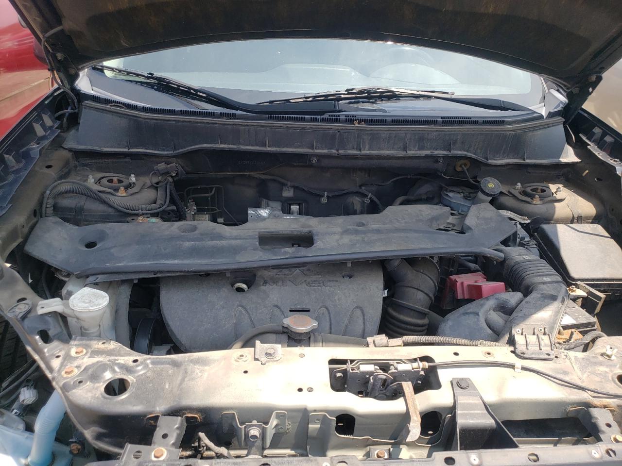 Lot #2071327549 2011 MITSUBISHI OUTLANDER