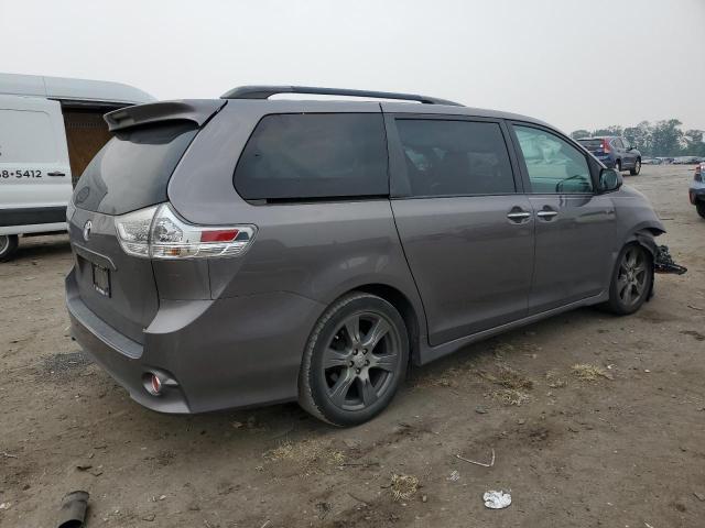 5TDXZ3DC2HS842017 2017 TOYOTA SIENNA, photo no. 3