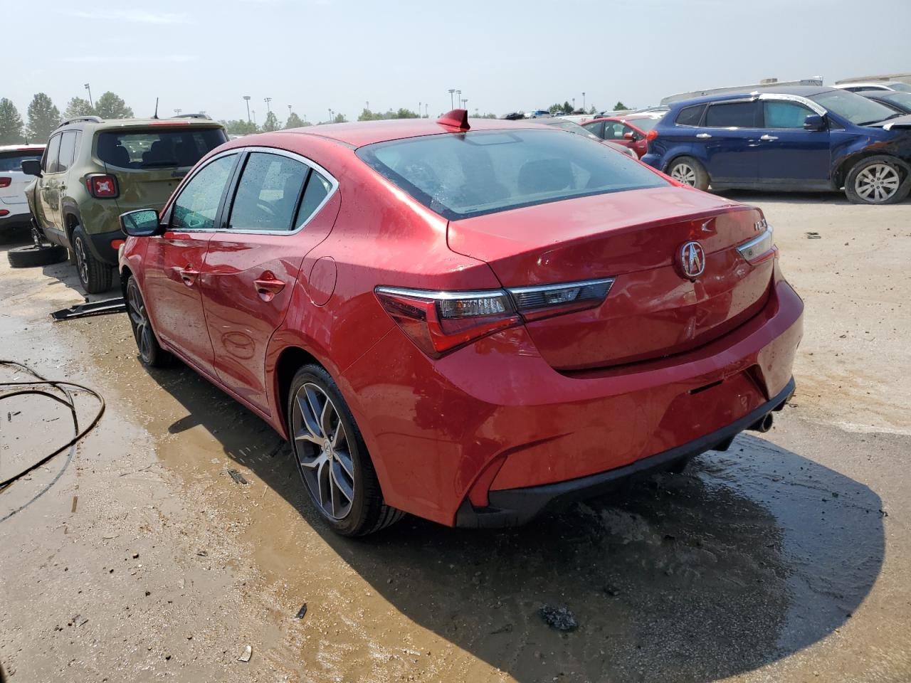 19UDE2F79NA000293 Acura ILX PREMIU 2