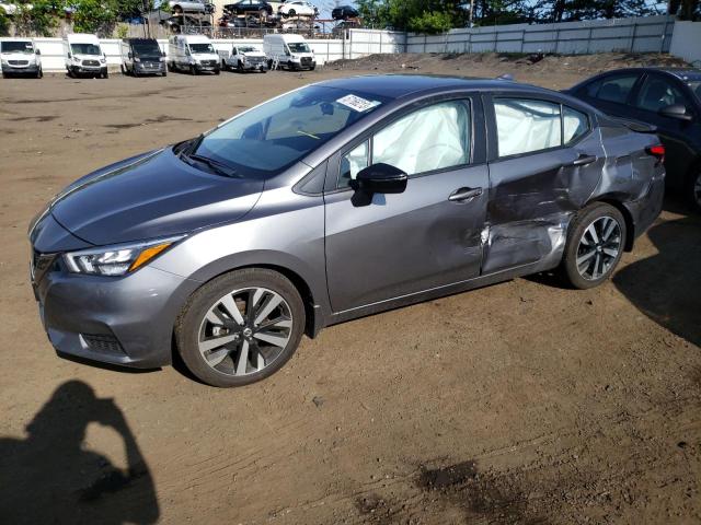 2022 Nissan Versa SR