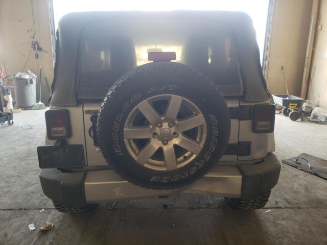 1C4AJWBG9EL125616 Jeep Wrangler Sahara