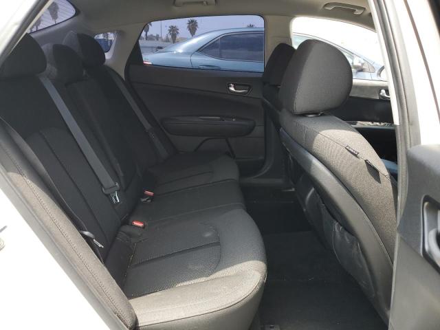 5XXGT4L19JG216527 KIA Optima Lx