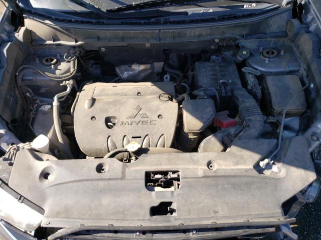 JA4AP3AW1JZ036355 Mitsubishi Outlander Sport Es