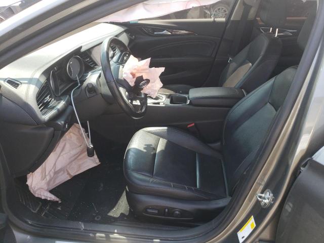 2018 BUICK REGAL ESSE W04GP6SX1J1130317