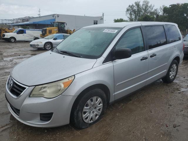 2010 Volkswagen Routan S