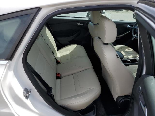 1FADP3N2XJL323776 Ford Focus Titanium
