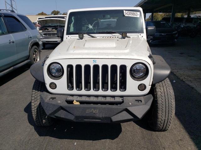 1C4BJWEG2HL695333 Jeep Wrangler Unlimited Sahara