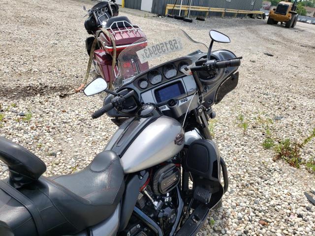 2019 HARLEY-DAVIDSON FLHTKSE 1HD1TEH19KB950515