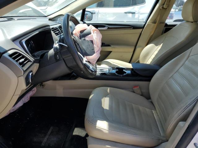 3FA6P0H95FR257923 Ford FUSION SE