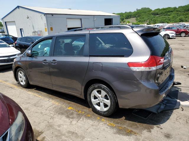 5TDKK3DC3CS245160 2012 TOYOTA SIENNA, photo no. 2