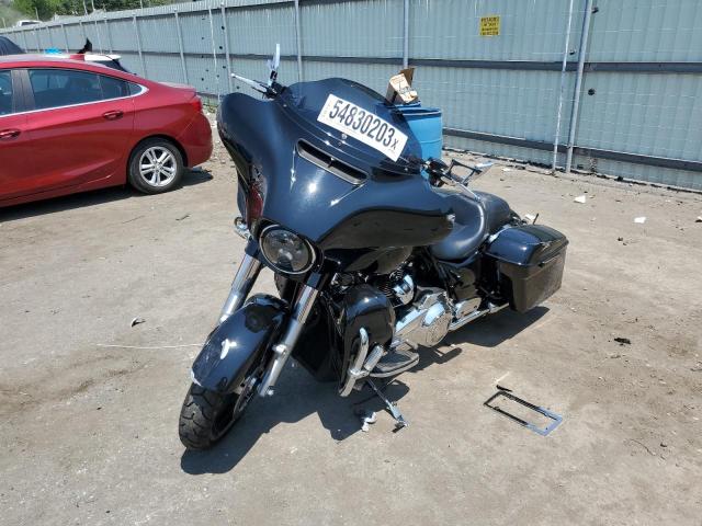 2017 HARLEY-DAVIDSON FLHXS STRE - 1HD1KRC18HB692417