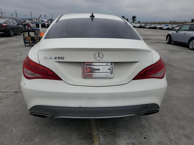 WDDSJ4EB6JN615797 Mercedes-Benz CLA 250