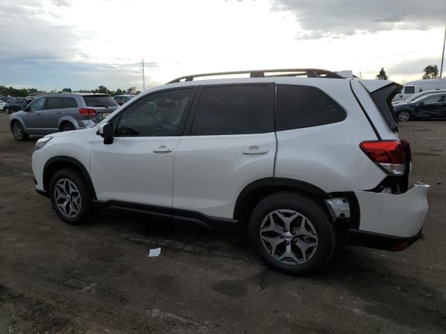 JF2SKAEC2PH448233 Subaru Forester Premium