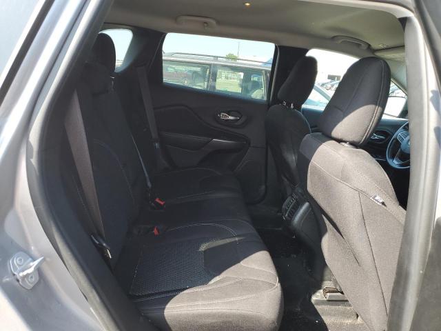 1C4PJLCB6KD462956 Jeep Cherokee Latitude