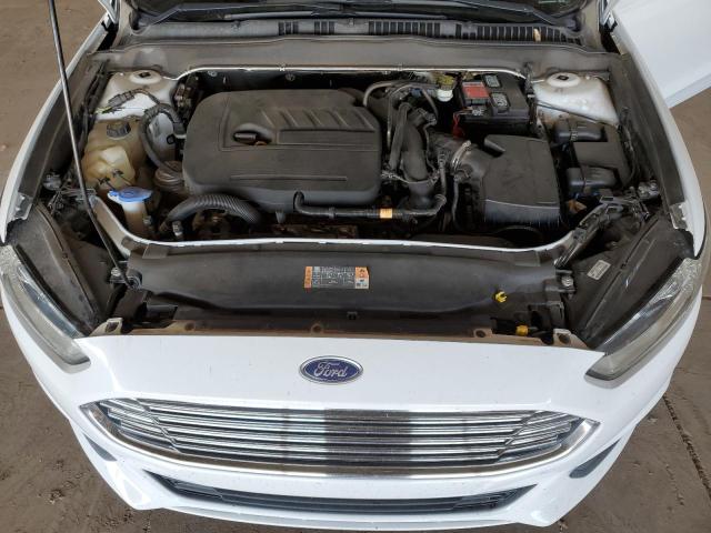 3FA6P0HD2FR228352 Ford FUSION SE
