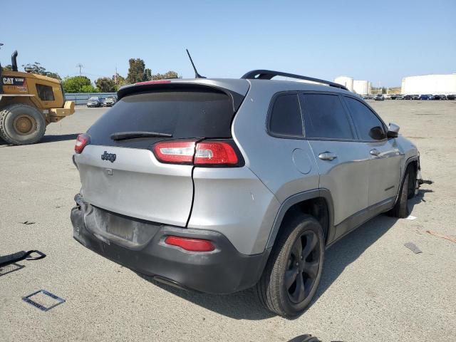 1C4PJLCB2FW766070 Jeep Cherokee Latitude