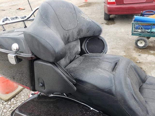 2011 HARLEY-DAVIDSON FLTRU 1HD1KGM1XBB664774