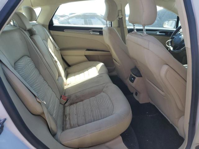 3FA6P0HD7GR134792 Ford FUSION SE