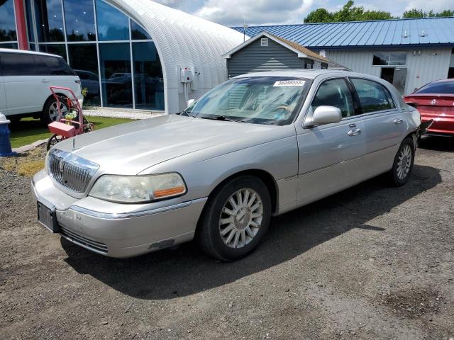 2004 Lincoln Town Car Ultimate