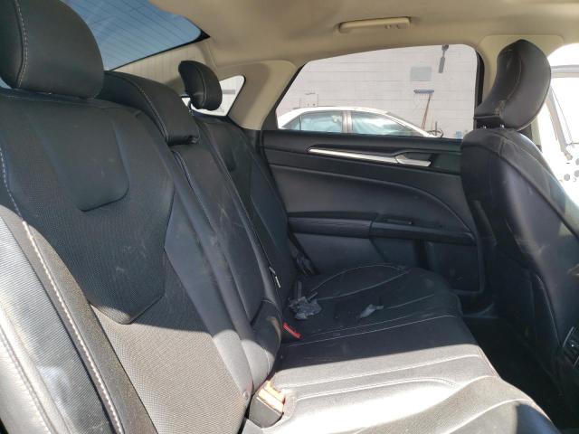 3FA6P0RU4KR117956 Ford Fusion Titanium