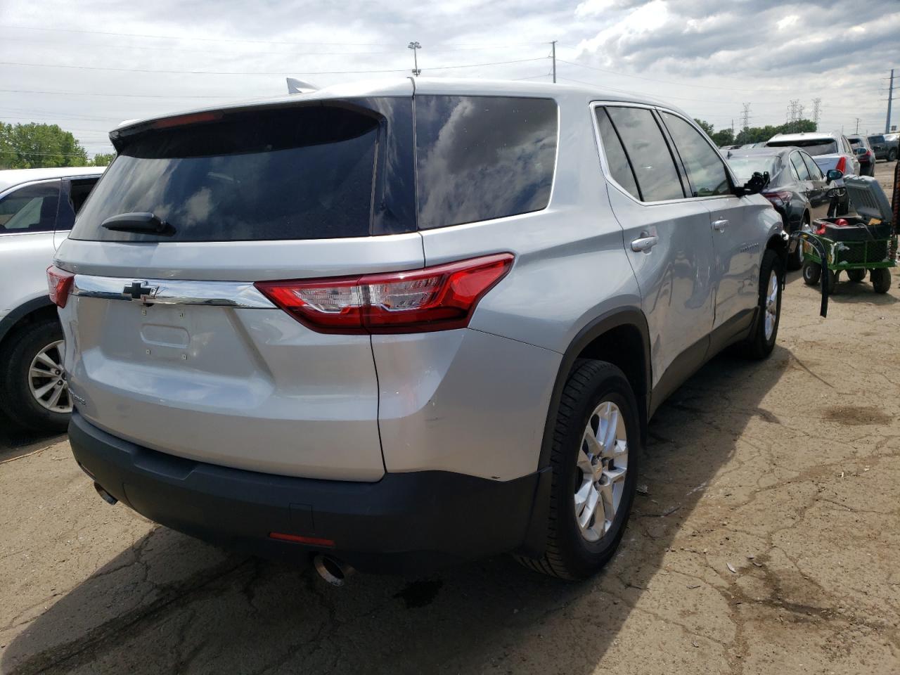 1GNERFKW6KJ267499 Chevrolet Traverse L 3