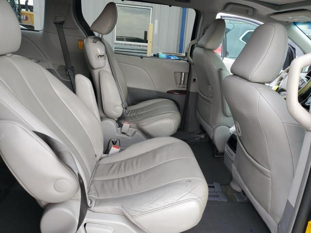 5TDYK3DC1ES458024 Toyota SIENNA XLE