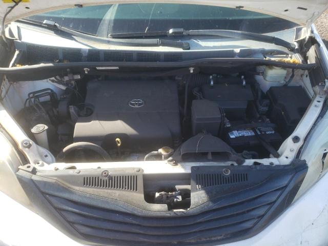 5TDZK3DC6FS527571 Toyota SIENNA