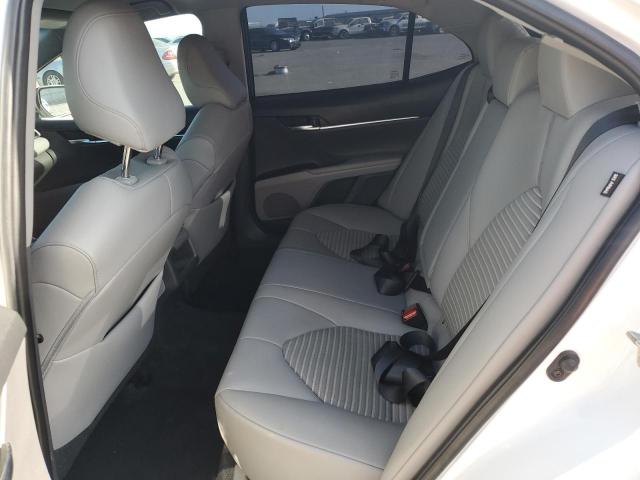2018 TOYOTA CAMRY 4D 2 - 4T1B11HK0JU573035