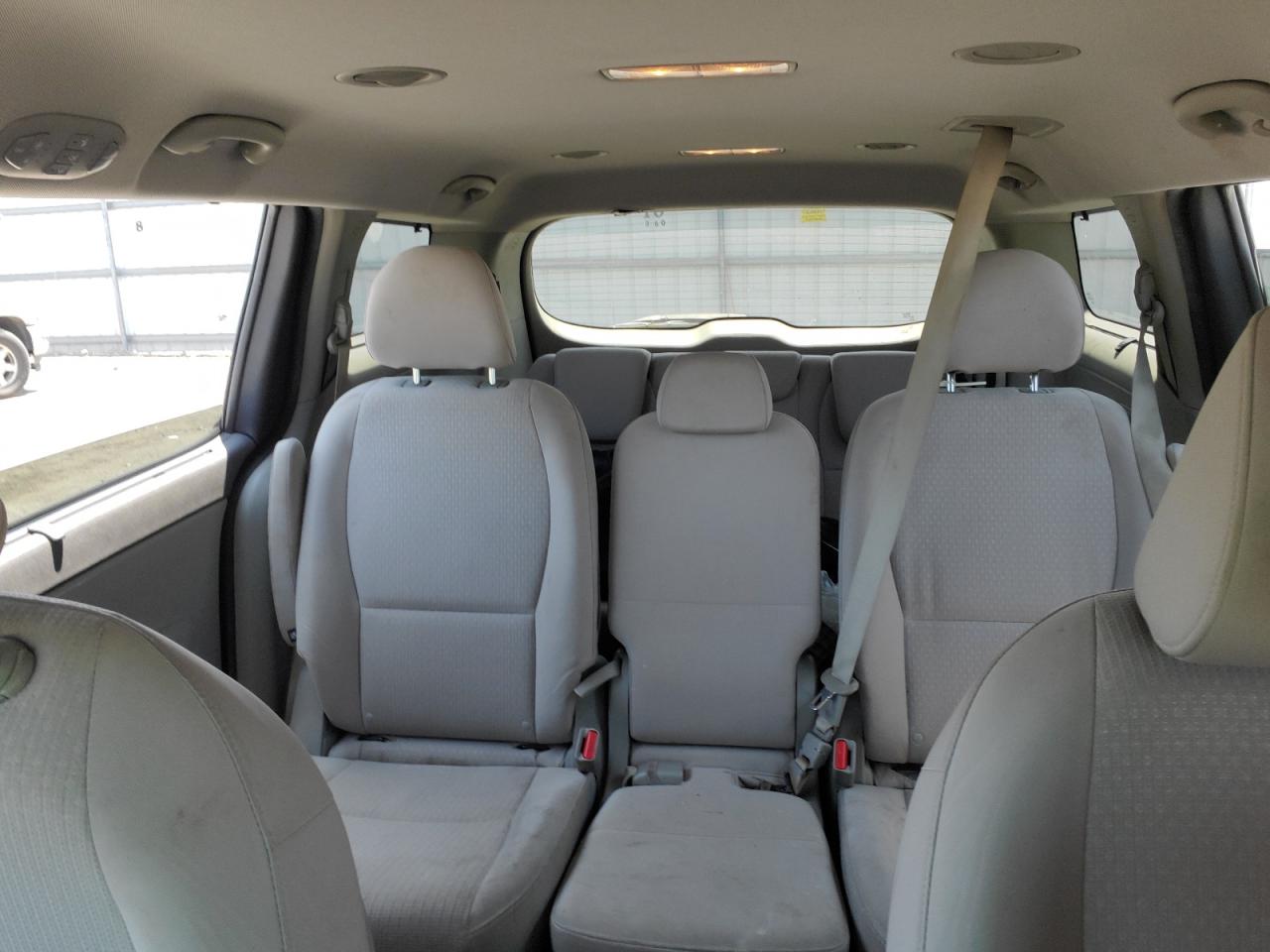 KNDMB5C18G6128006 2016 Kia Sedona Lx