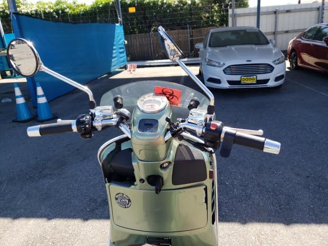 2017 VESPA GTS 300 SU - ZAPM459L4H5300914