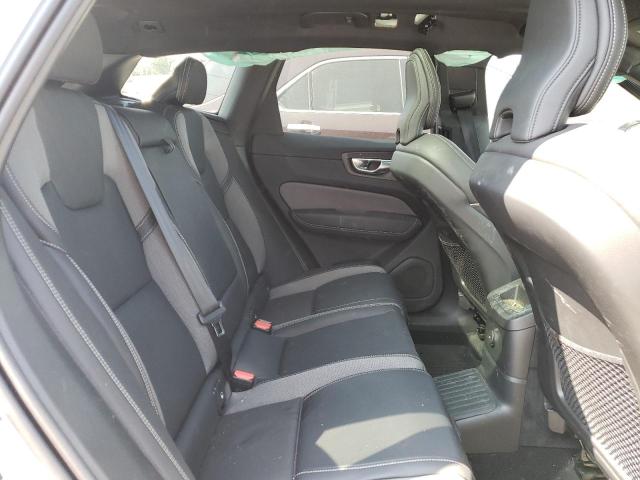 2022 VOLVO XC60 T8 RE YV4H60DM2N1042084