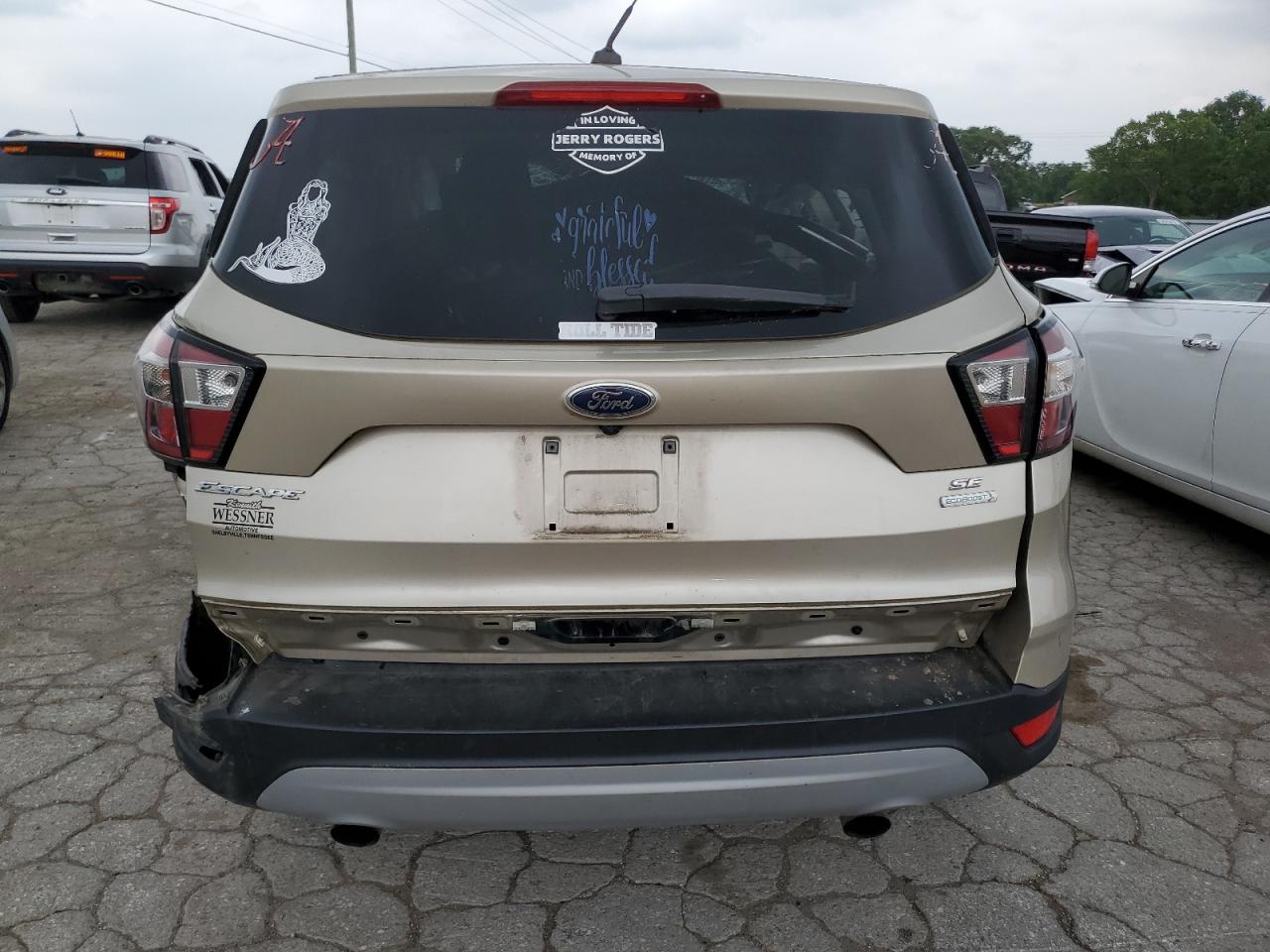 1FMCU0GD6HUB83009 2017 Ford Escape Se