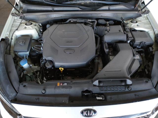 KNALB4J15H5044769 KIA Cadenza Premium