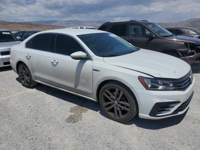 2017 VOLKSWAGEN PASSAT R-L - 1VWDT7A35HC083927